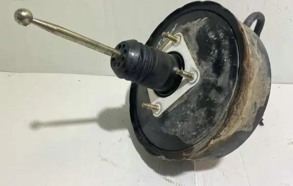 Volkswagen Fox Brake booster 6Q1612105L