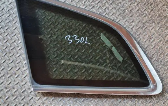 Volvo XC60 Rear side window