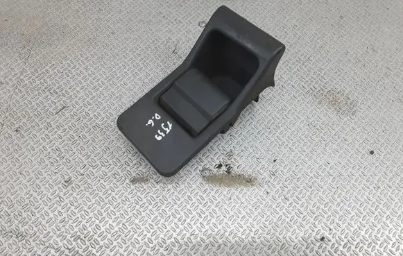Loading door interior handle