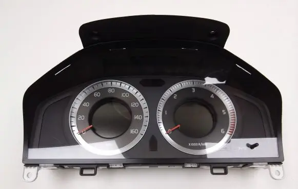 Volvo XC70 Speedometer (instrument cluster) 31270370AA