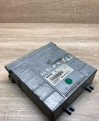 Audi A4 S4 B5 8D Engine control unit/module ECU 8D0907557B 0261203554