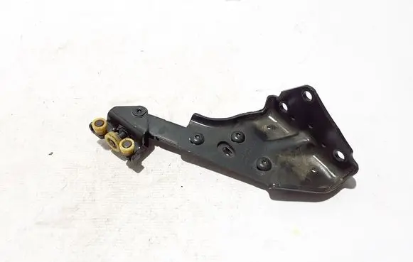 Renault Kangoo III Sliding door upper roller guide/hinge 745966766R