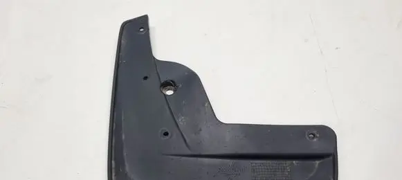 Volkswagen Touareg III Front mudguard 760075111