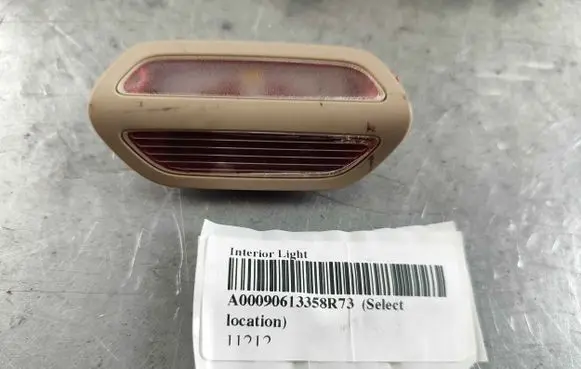 Mercedes-Benz S W222 Front door interior light A00090613358R73