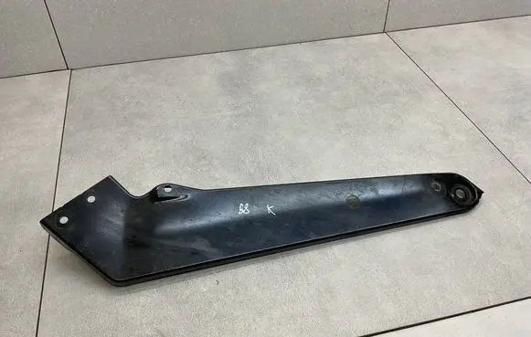 Volkswagen PASSAT B8 Radiator support slam panel bracket 3G0805931