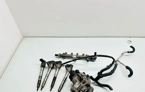 Volkswagen PASSAT B8 Fuel injection system set 0445010537 04L130755D 04l130277ad