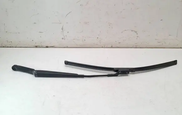 Opel Astra J Front wiper blade arm 3392125738 97036203