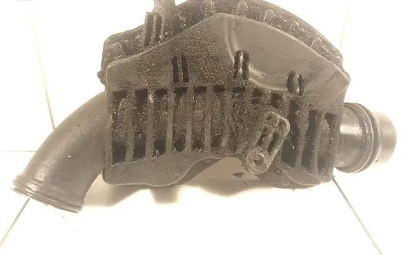 Mercedes-Benz E C207 W207 Intake resonator A6421402787 4011548A