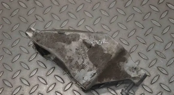 Gearbox mounting bracket