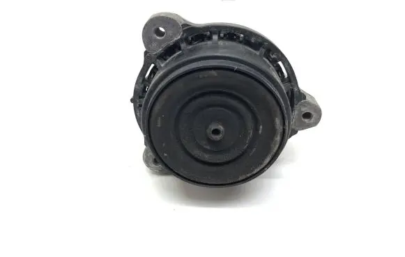BMW 7 G11 G12 Engine mount bracket 686045702