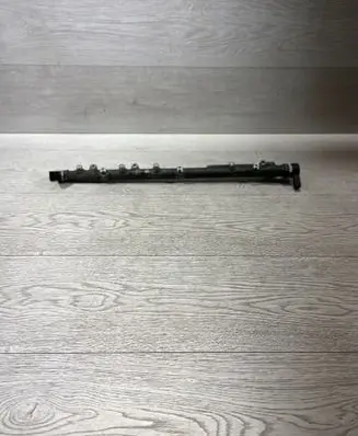 BMW 7 E65 E66 Fuel main line pipe 7788679 0281002481