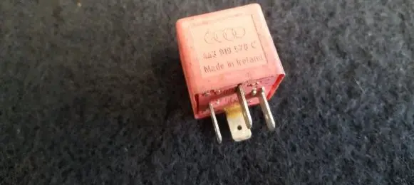 Audi A4 S4 B5 8D Other relay 443919578C 899519000
