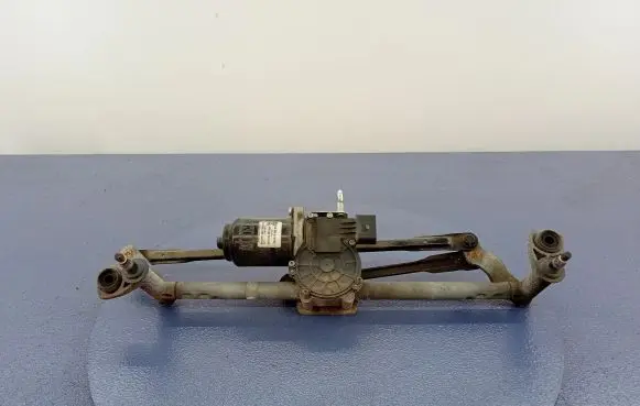 Skoda Fabia Mk3 (NJ) Front wiper linkage and motor 5JB955113