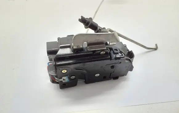 Audi A4 S4 B6 8E 8H Front door lock 4B1837015G PA6630GGF
