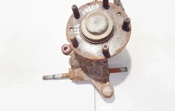 Mazda 626 Rear wheel hub