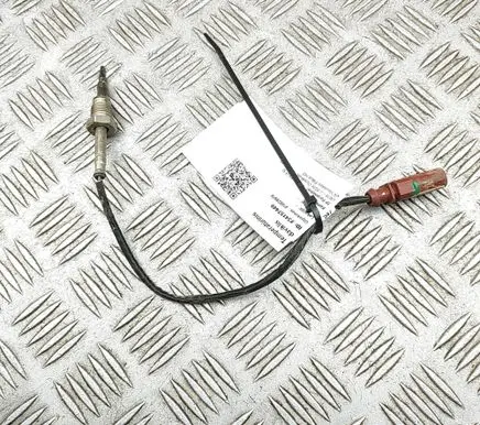 Audi Q3 F3 Oil temperature sensor 05L906088M