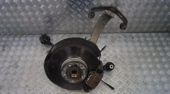 BMW X5 F15 Front wheel hub spindle knuckle 