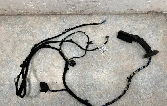 Mini Clubman F54 Rear door wiring loom 9389290 61129389290