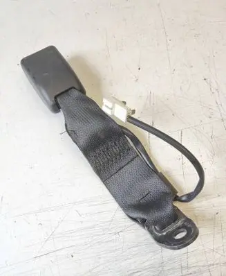 Nissan X-Trail T31 Rear seatbelt buckle 100526BA