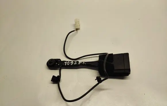 BMW 2 F45 Front seatbelt buckle 7313299
