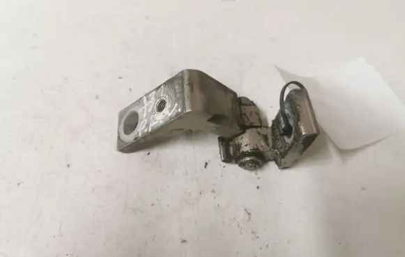 Skoda Superb B5 (3U) Front door upper hinge