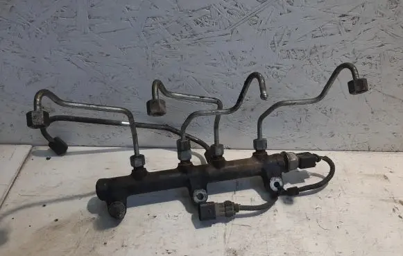 KIA Carnival Fuel main line pipe 315004X400
