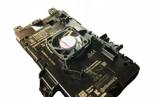 Mercedes-Benz E W213 Battery charger (optional) A2139008431