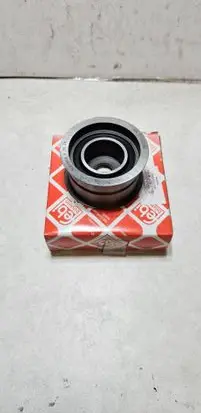 Audi A8 S8 D2 4D other engine part F220289 F2862 077109244A