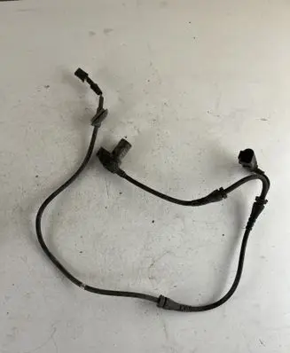 Audi A4 S4 B6 8E 8H ABS brake wheel speed sensor 02650060808