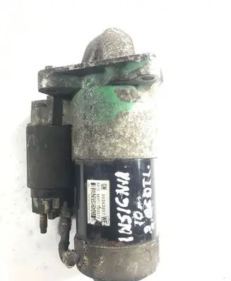 Opel Insignia A Starter motor 55353857 M001T30072