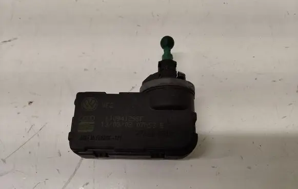Audi A4 S4 B6 8E 8H Headlight level adjustment motor 1J0941295F
