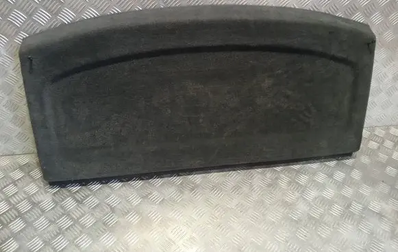 Volkswagen Golf V Parcel shelf