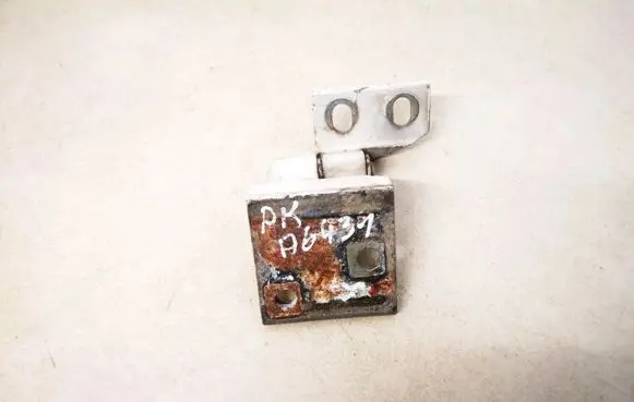 Peugeot Partner Front door upper hinge