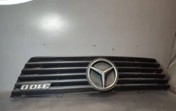 Mercedes-Benz Sprinter W901 W902 W903 W904 Front grill 9018880123