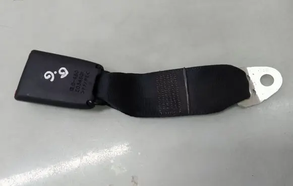 Toyota Corolla Verso E121 Rear seatbelt buckle E034501