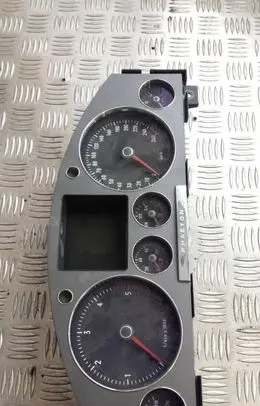 Volkswagen Phaeton Speedometer (instrument cluster) 3d0920882f