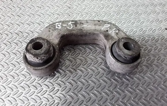 Audi A4 S4 B5 8D Front anti-roll bar/stabilizer link 8D0411318D