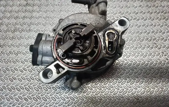 Citroen Berlingo Vacuum pump 9804021880