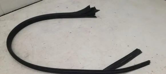 Mercedes-Benz C W205 Rubber seal loading door A0009066906ME11mag