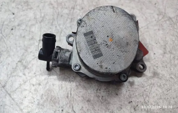 Nissan X-Trail T32 Vacuum pump 146503760R