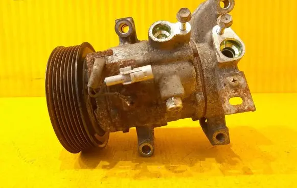 Toyota Hilux (AN120, AN130) Air conditioning (A/C) compressor (pump) 4472802720