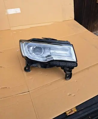 Jeep Grand Cherokee Headlight/headlamp 55112912AC K55112912AC