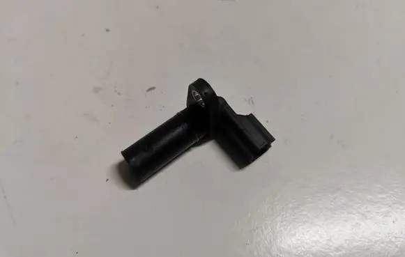 Ford Mustang V Camshaft position sensor AT4E6B288AA