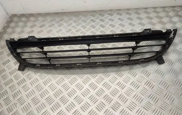 Hyundai i40 Front bumper lower grill 865613Z000