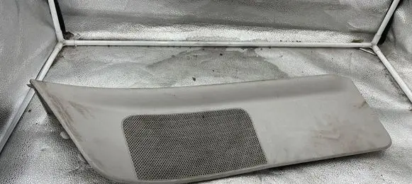 Chrysler Voyager Estate rear side window sun shade/blind 5635630