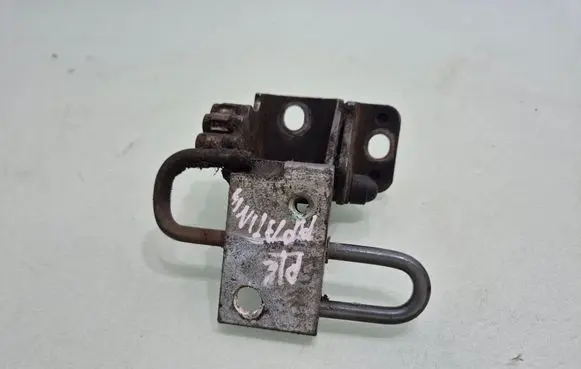 Volkswagen PASSAT B7 Front door lower hinge 3C8831411B