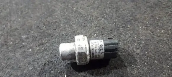 Audi A6 S6 C5 4B Air conditioning (A/C) pressure sensor 8d0959482b tdp-302qadg-2