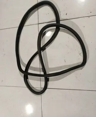 Volkswagen Touran I Rubber seal front coupe door 