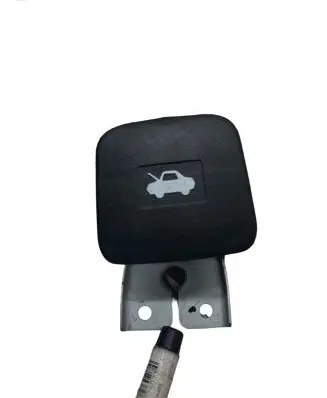 Chevrolet Captiva Engine bonnet (hood) release handle