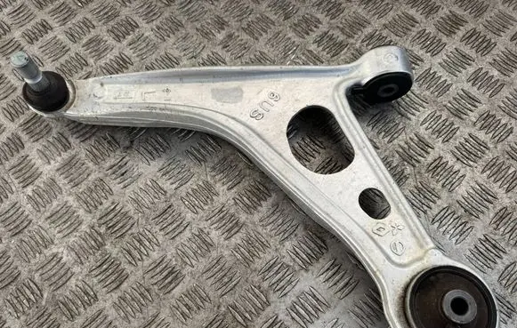 Nissan Qashqai J12 Front control arm
